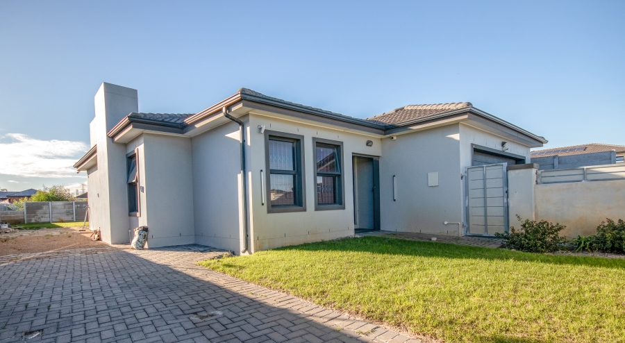 To Let 3 Bedroom Property for Rent in Annandale Western Cape
